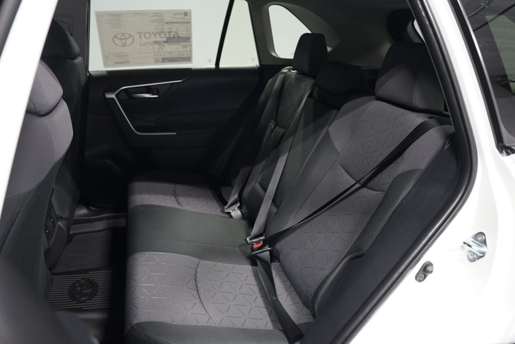 Thumbnail: 2025 Toyota RAV4 - 29