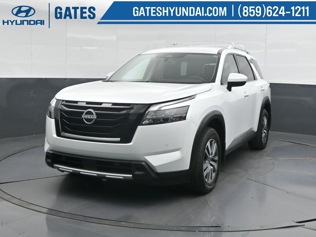 View vehicle photo 6