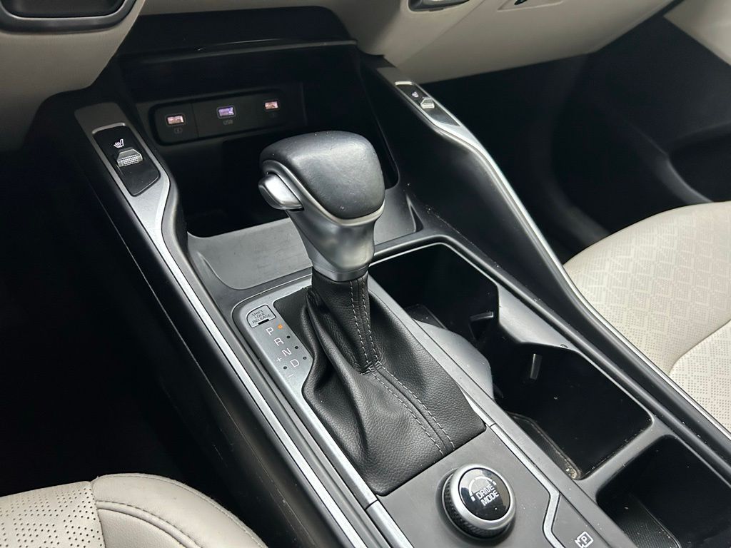 2021 Kia Sorento S 28
