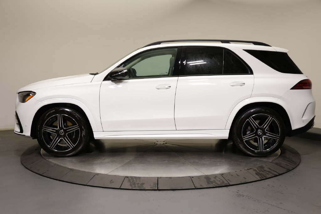 Thumbnail: 2026 Mercedes-Benz GLE - 4