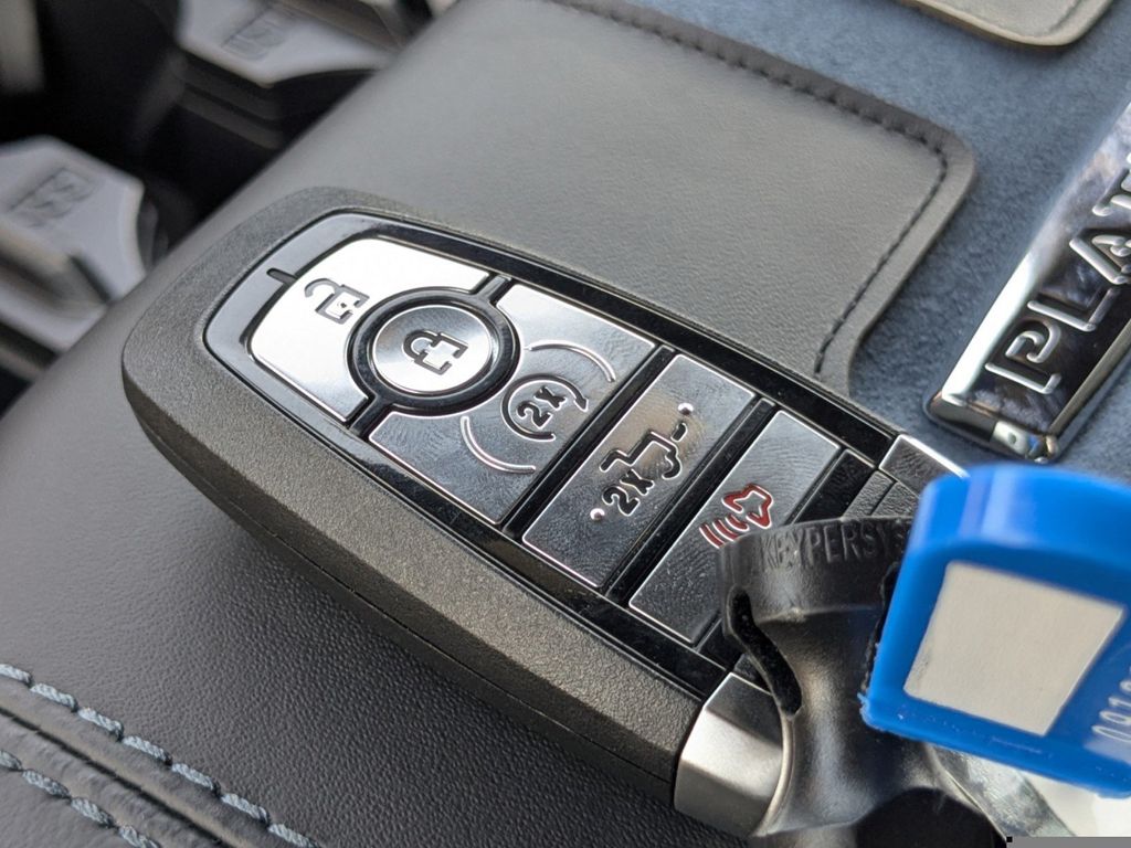 2026 Ford F-350 Super Duty Platinum