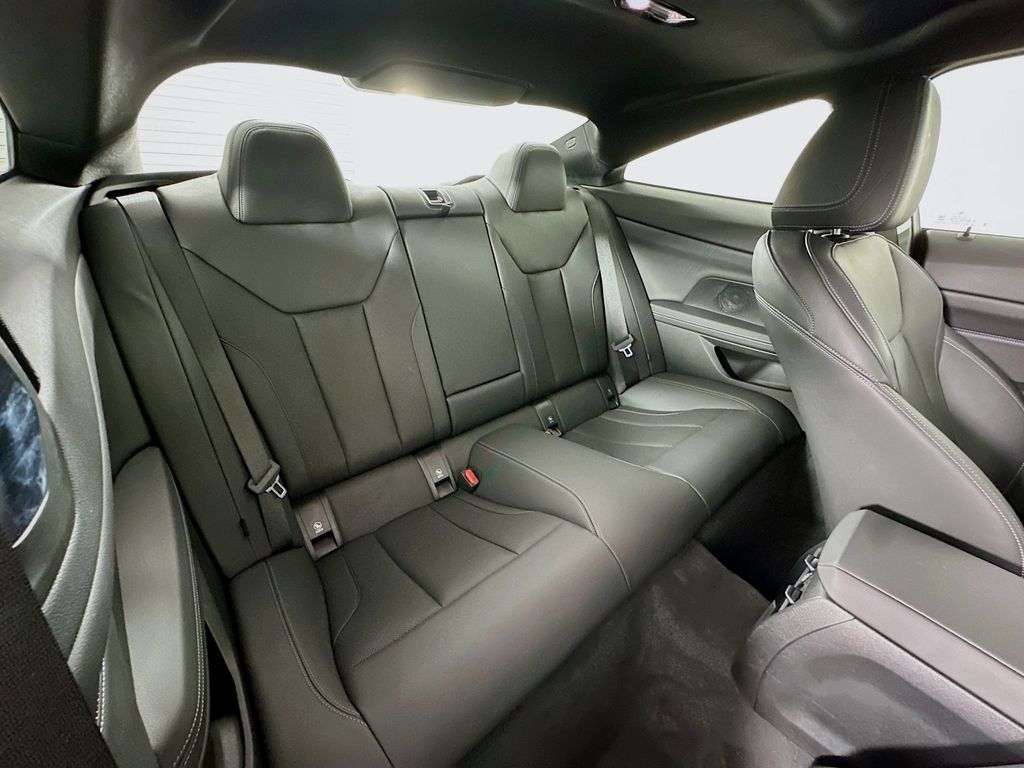 Thumbnail: 2025 BMW 4 Series - 28