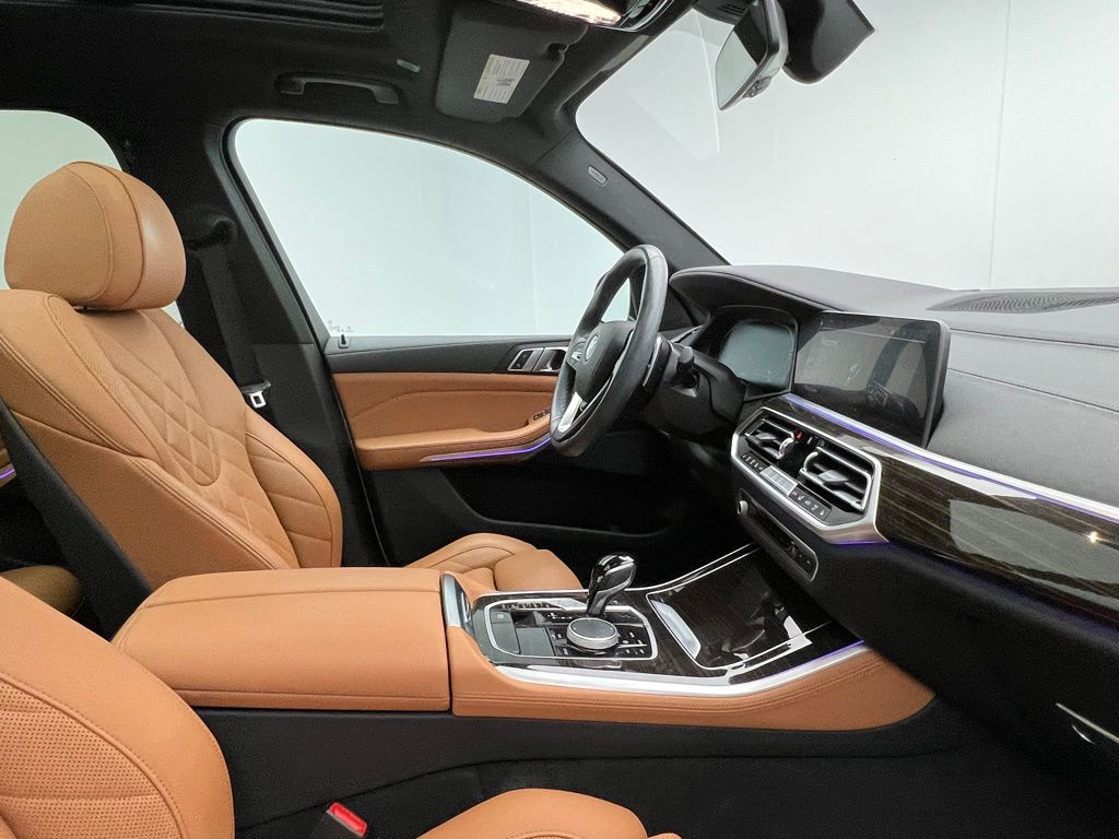 Thumbnail: 2023 BMW X5 - 6