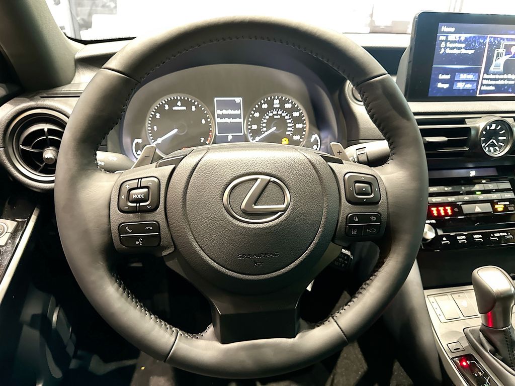 2025 Lexus IS 350 10
