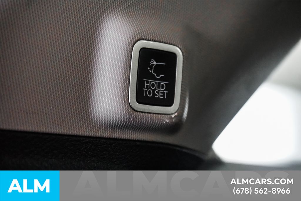 Used 2024 White Jeep 4xe image 22