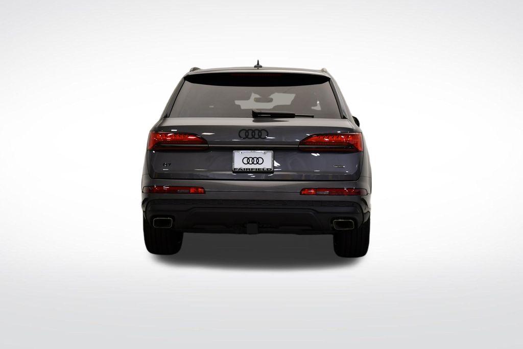 Thumbnail: 2026 Audi Q7 - 4