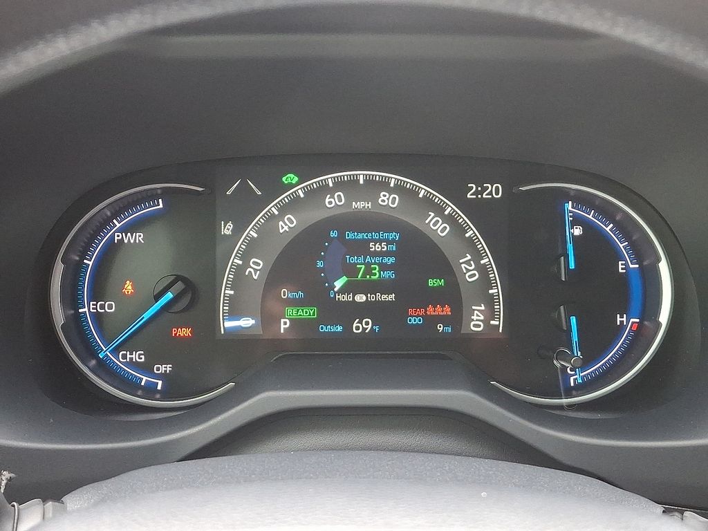 Thumbnail: 2025 Toyota RAV4 - 21