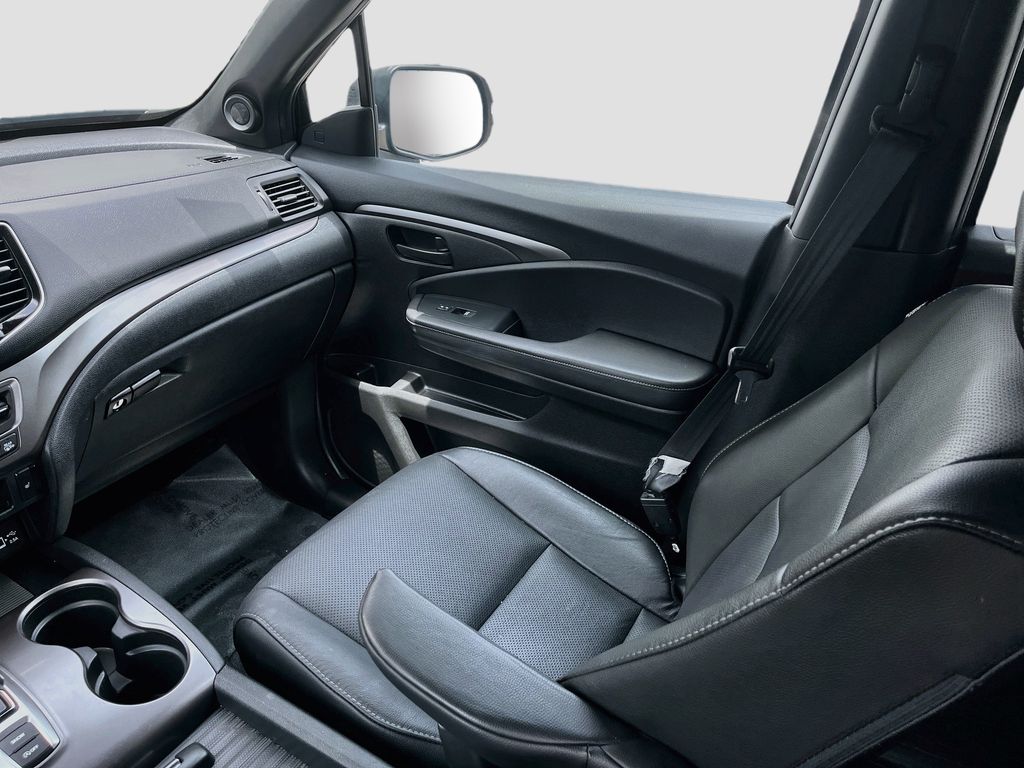 2022 Honda Passport EX-L Black at Bravo Nissan
