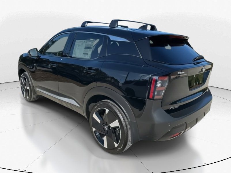 2025 Super Black Nissan Kicks SR FWD SUV