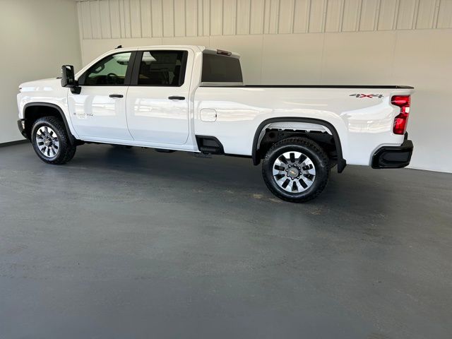 2026 Chevrolet Silverado 2500HD Custom - Image 5