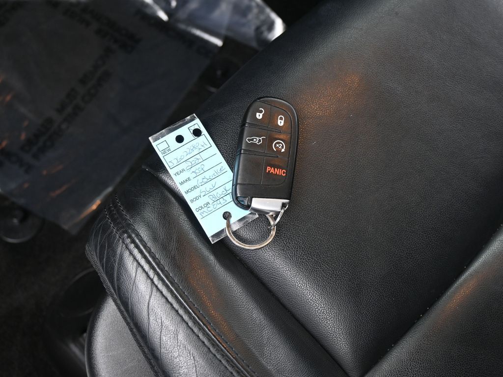 Used 2021 Bright White Clearcoat Jeep Limited image 19