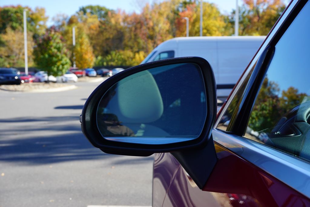 Thumbnail: 2026 Mercedes-Benz GLC - 13