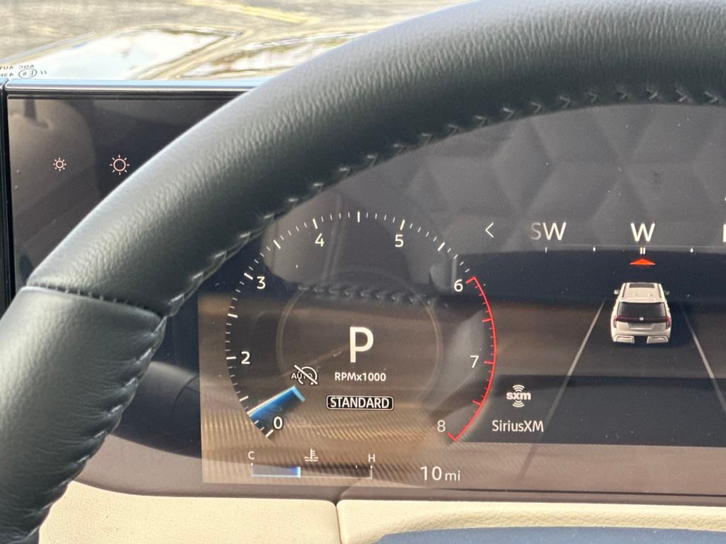 2025 Nissan Armada Platinum photo