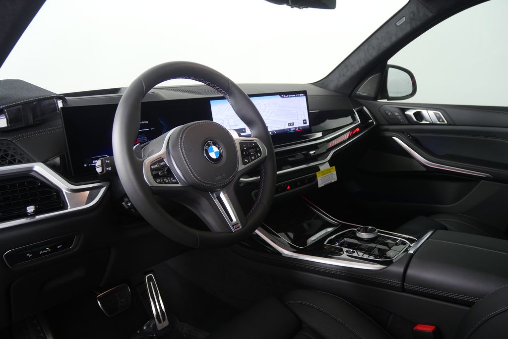 Thumbnail: 2026 BMW X7 - 13