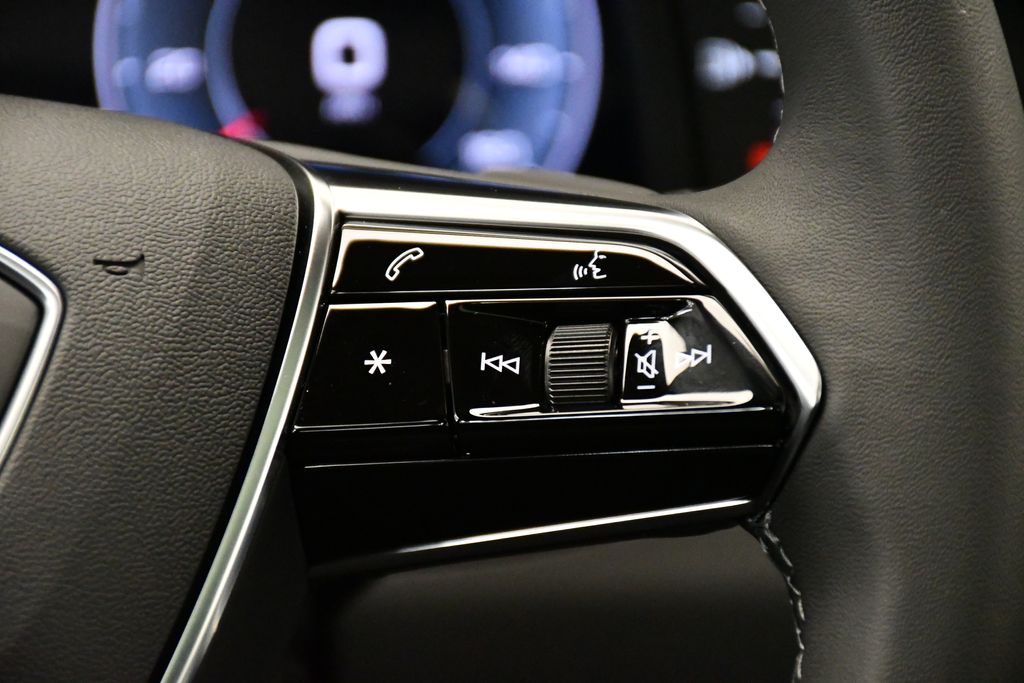 2025 Audi A6  24