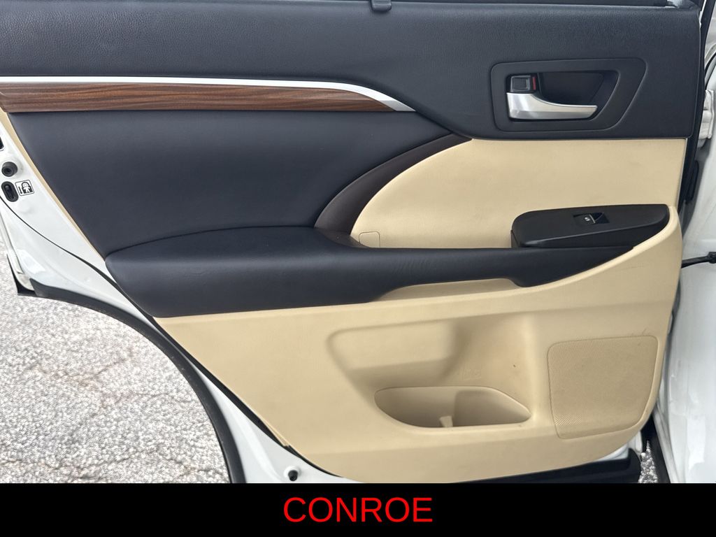 2018 Toyota Highlander Limited White at Classic Chevrolet Galveston