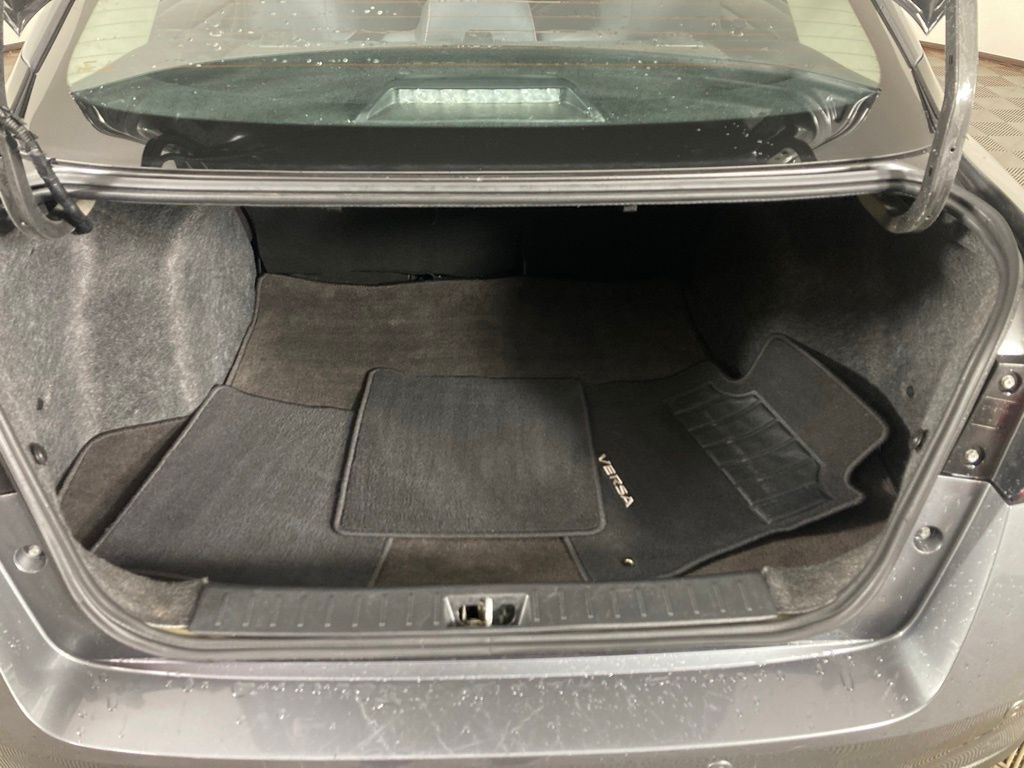 Used 2022 Gray Nissan 1.6 SR image 22