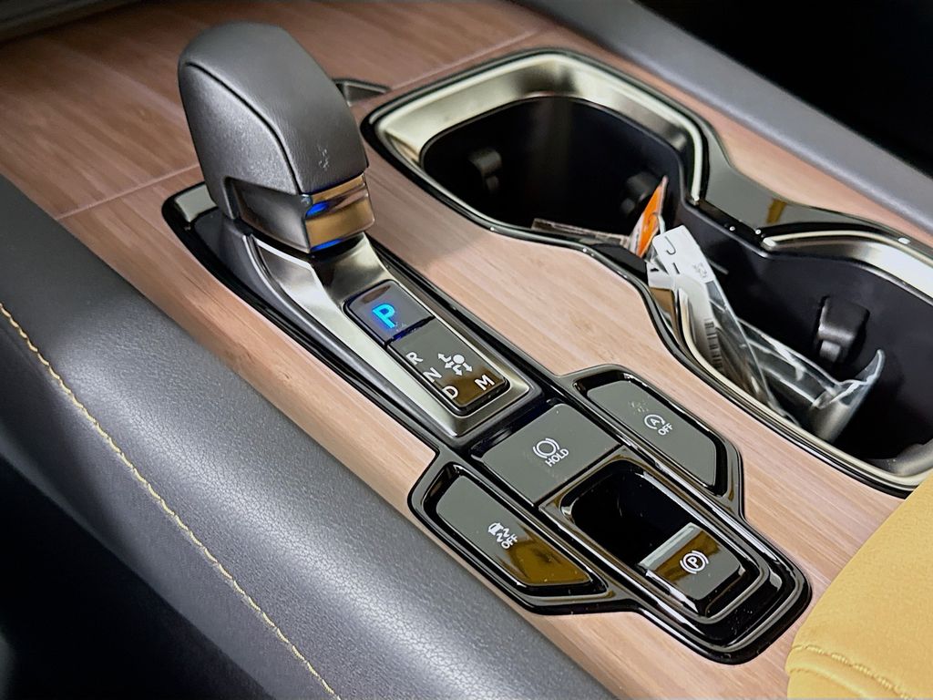 Thumbnail: 2025 Lexus RX - 15