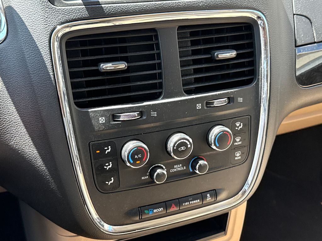 Used 2015 Dodge Grand Caravan Van