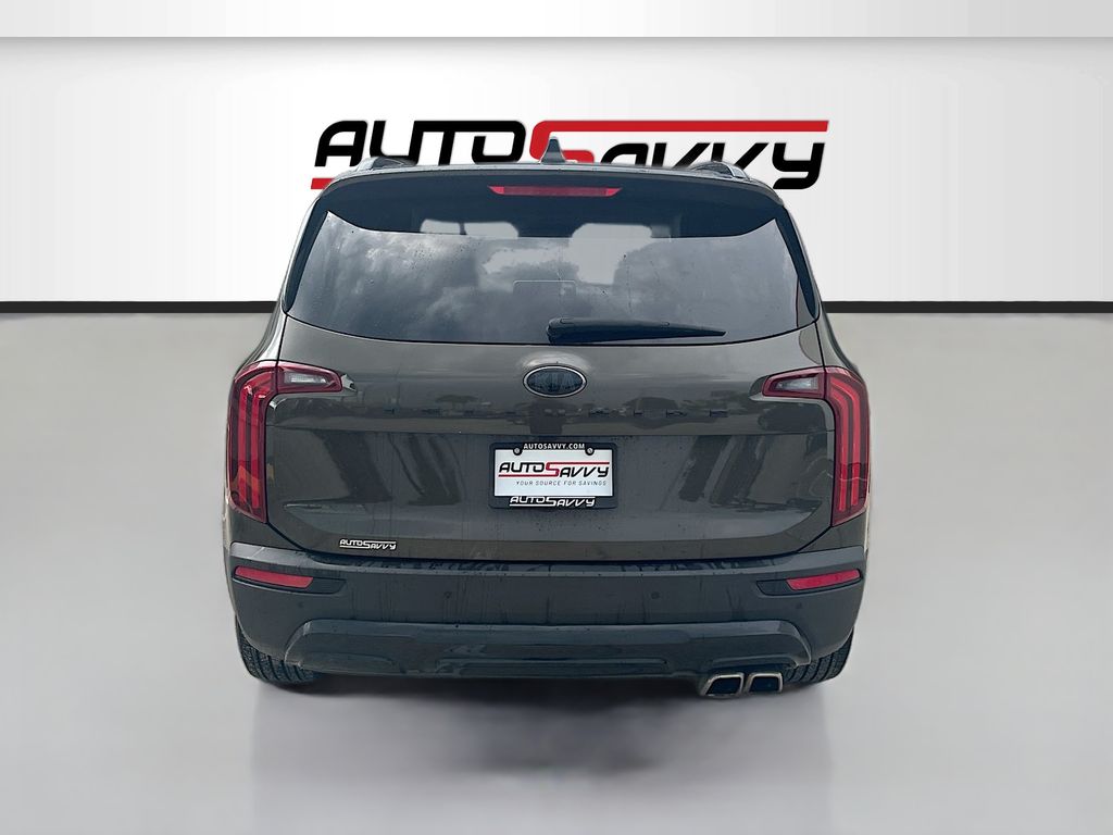Used 2021 Green Kia SX image 6