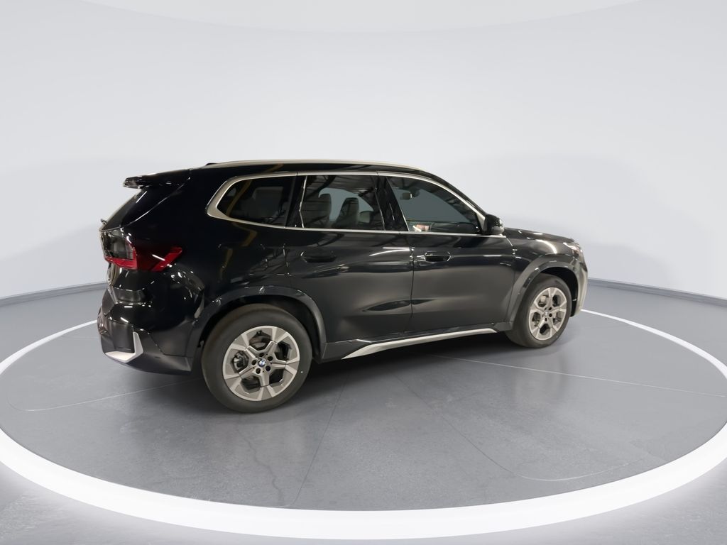 Thumbnail: 2026 BMW X1 - 8