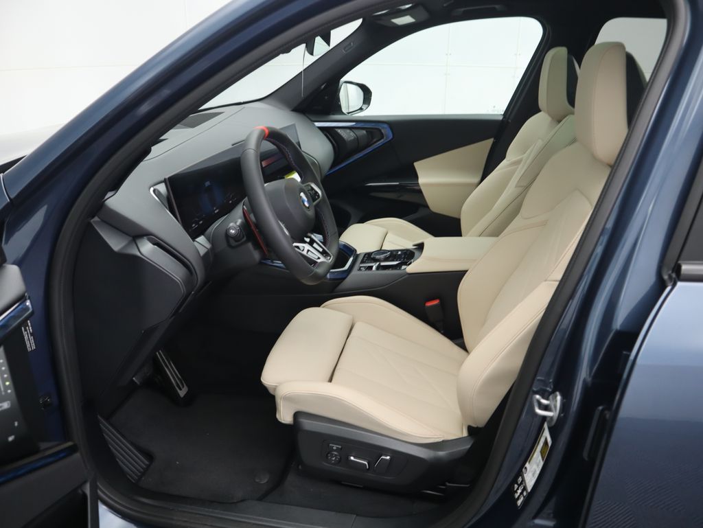 Thumbnail: 2025 BMW X3 - 21