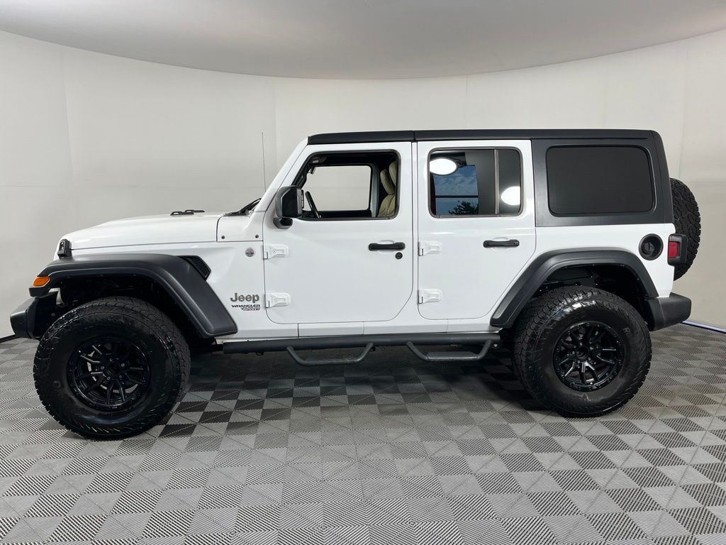 Thumbnail: 2018 Jeep Wrangler - 2