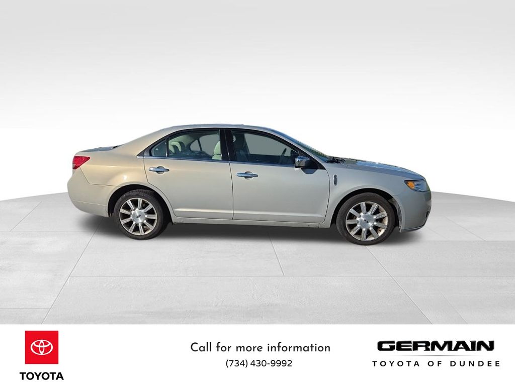 2010 Lincoln MKZ Base photo 4