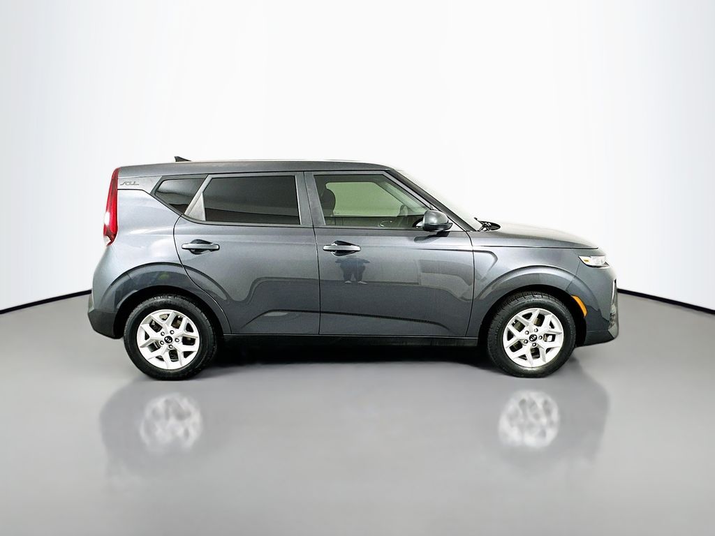 Thumbnail: 2020 Kia Soul - 4