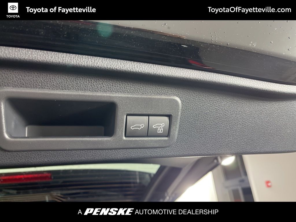 Thumbnail: 2025 Toyota 4Runner - 19