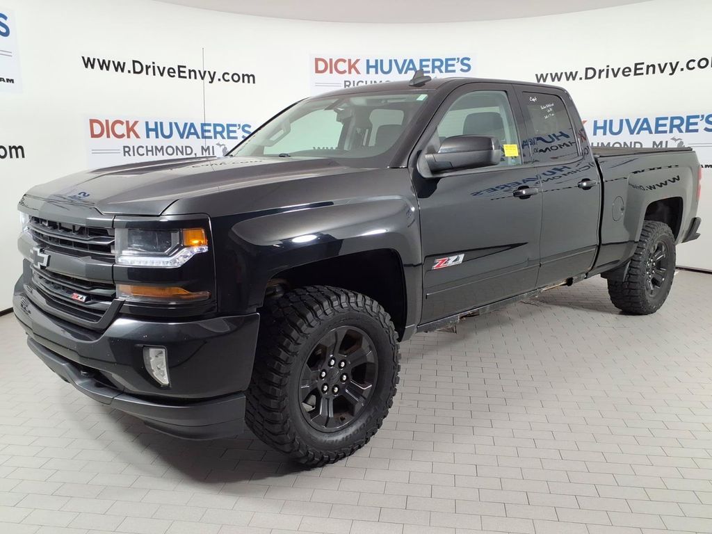 2017 Chevrolet Silverado 1500 Negro Camioneta Todo terreno 6 velocidades Automática marcha alta
