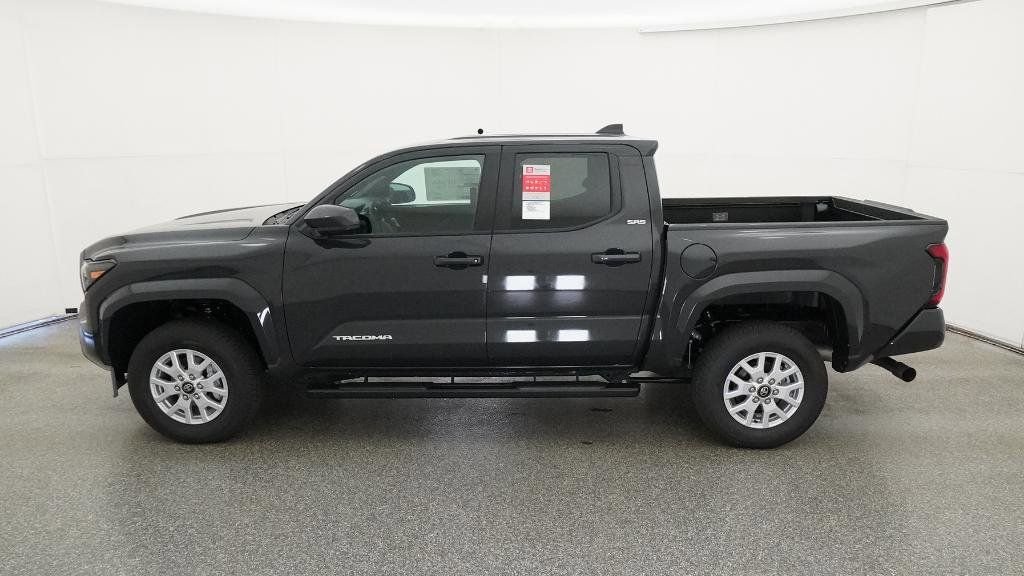 Thumbnail: 2025 Toyota Tacoma - 10