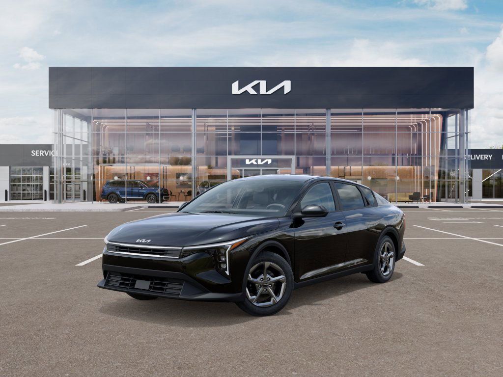 2026 Kia K4 LXS photo