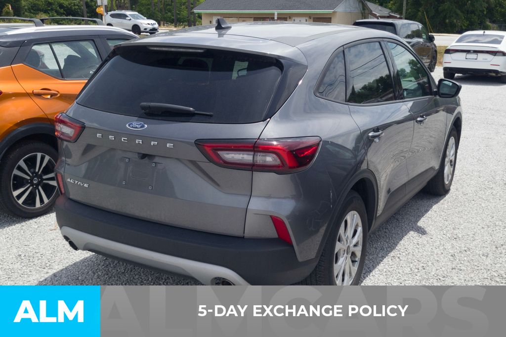 Used 2025 Gray Ford Active image 3