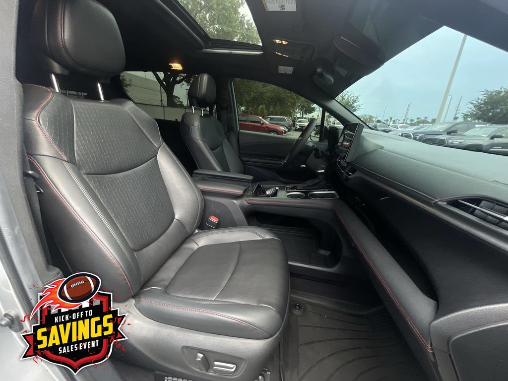 Used 2025 Toyota Sienna Van