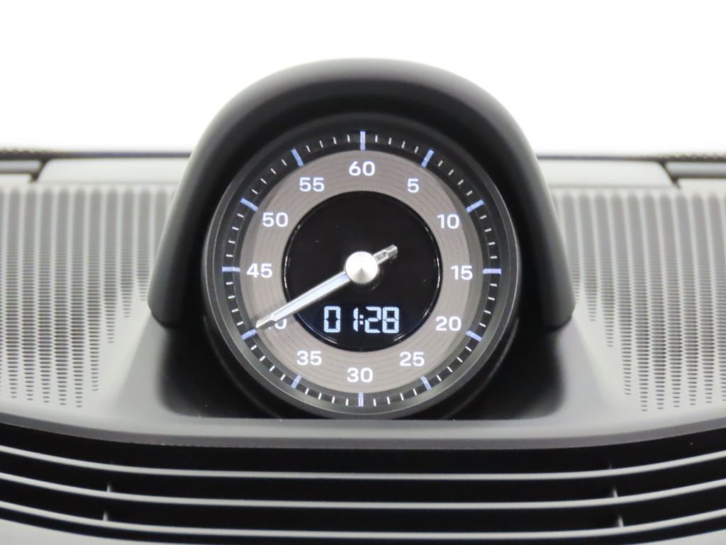 Thumbnail: 2025 Porsche Taycan - 26