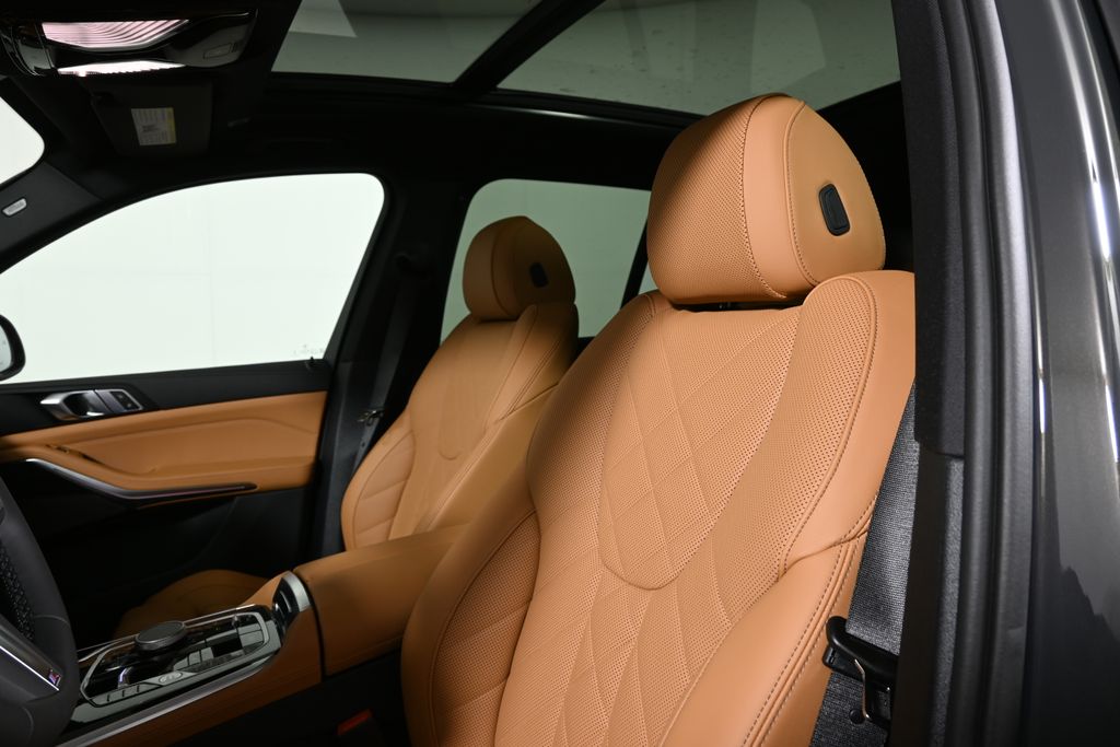 Thumbnail: 2026 BMW X5 - 16