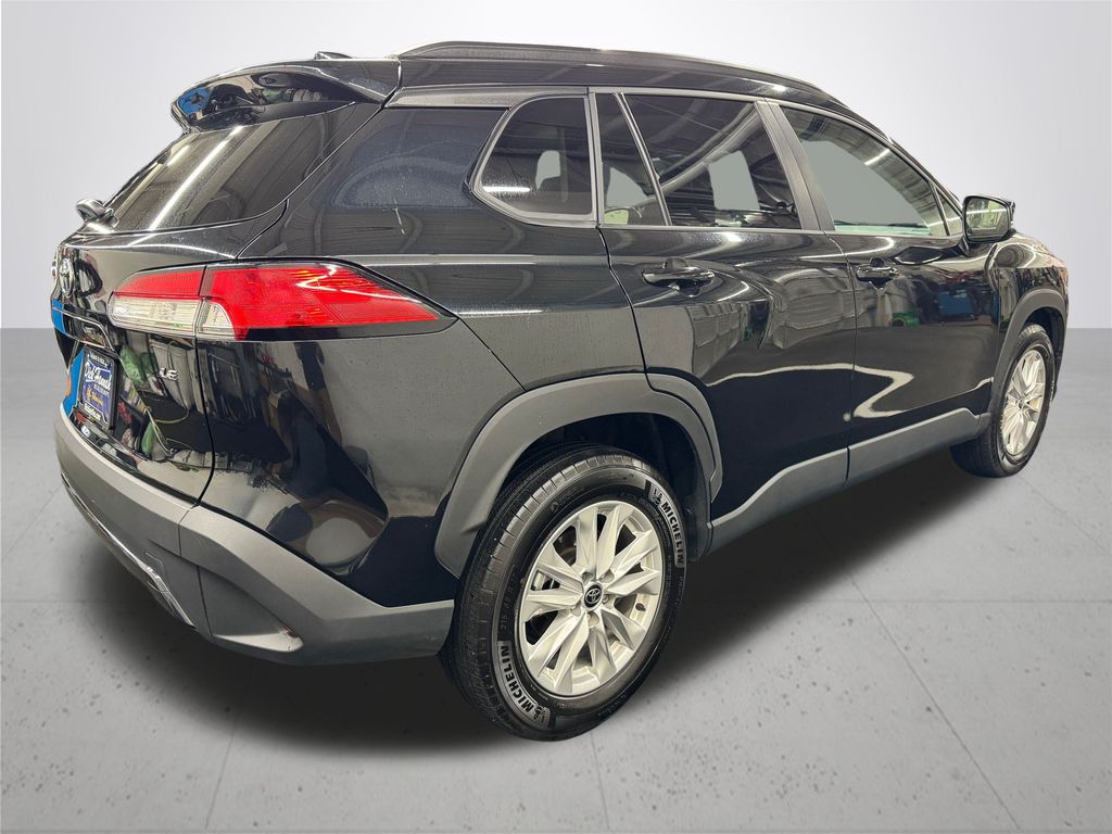 2024 Toyota Corolla Cross LE