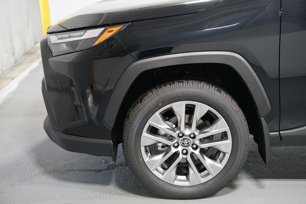 Thumbnail: 2025 Toyota RAV4 - 5
