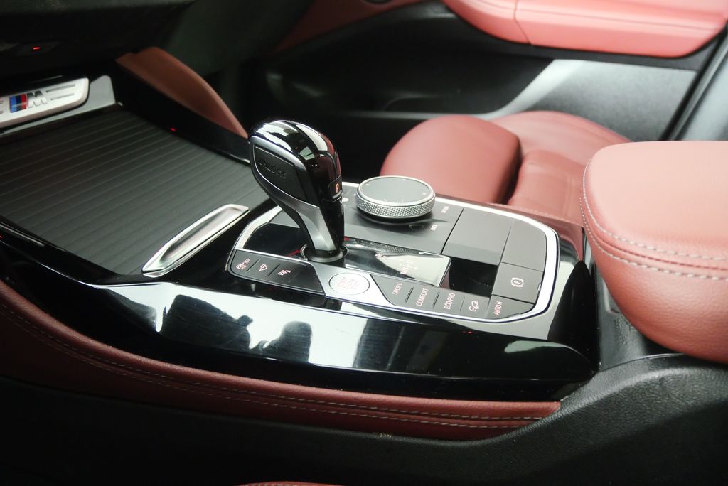 Thumbnail: 2023 BMW X4 - 29
