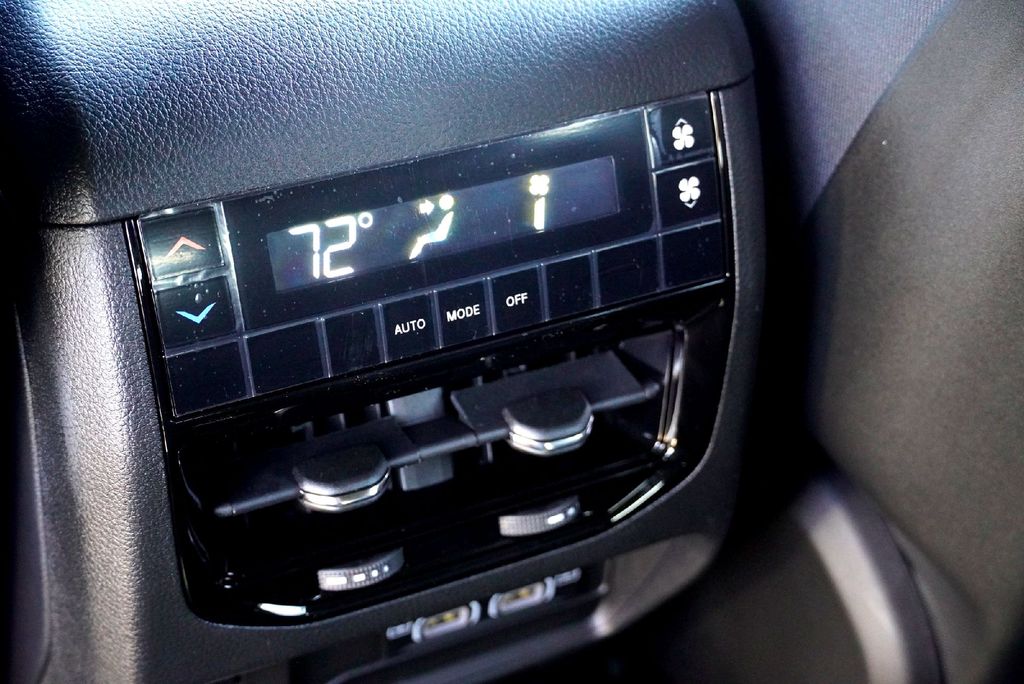 New Car 2025 Jeep Grand Cherokee L  Altitude X For Sale Under $40,000 In Taylor, Texas