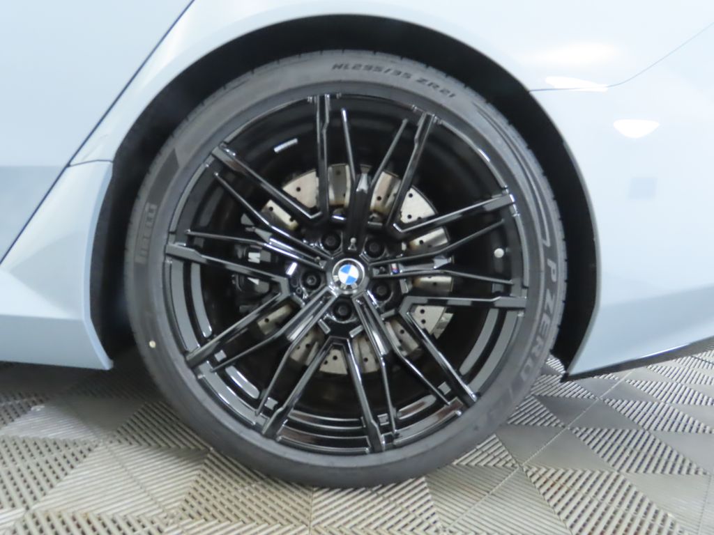 Thumbnail: 2026 BMW M5 - 32