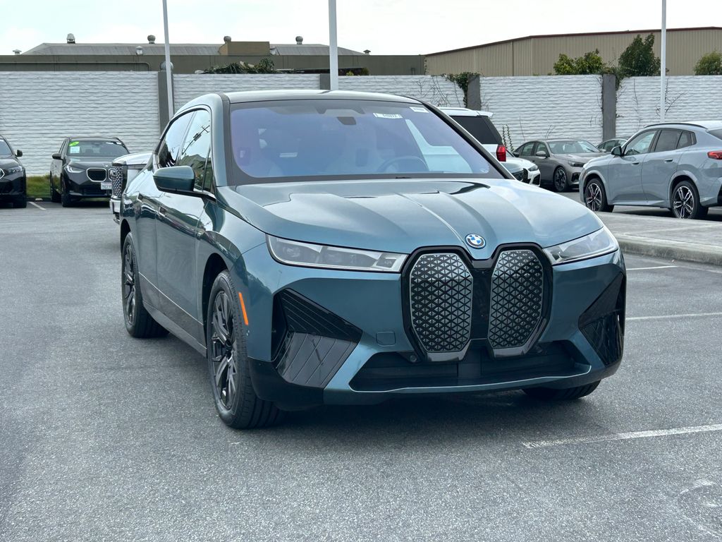 Thumbnail: 2024 BMW iX - 7