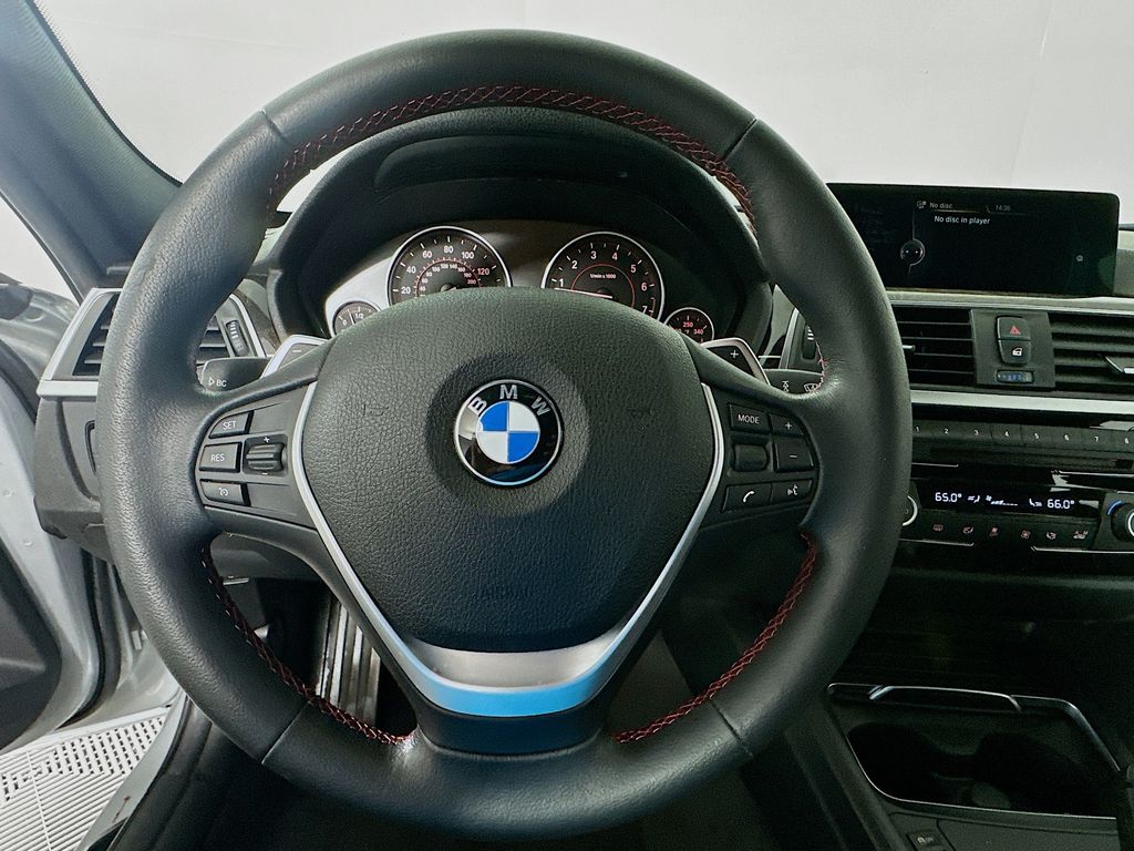 Thumbnail: 2016 BMW 3 Series - 11