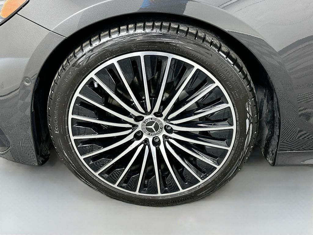 Thumbnail: 2025 Mercedes-Benz E-Class - 32