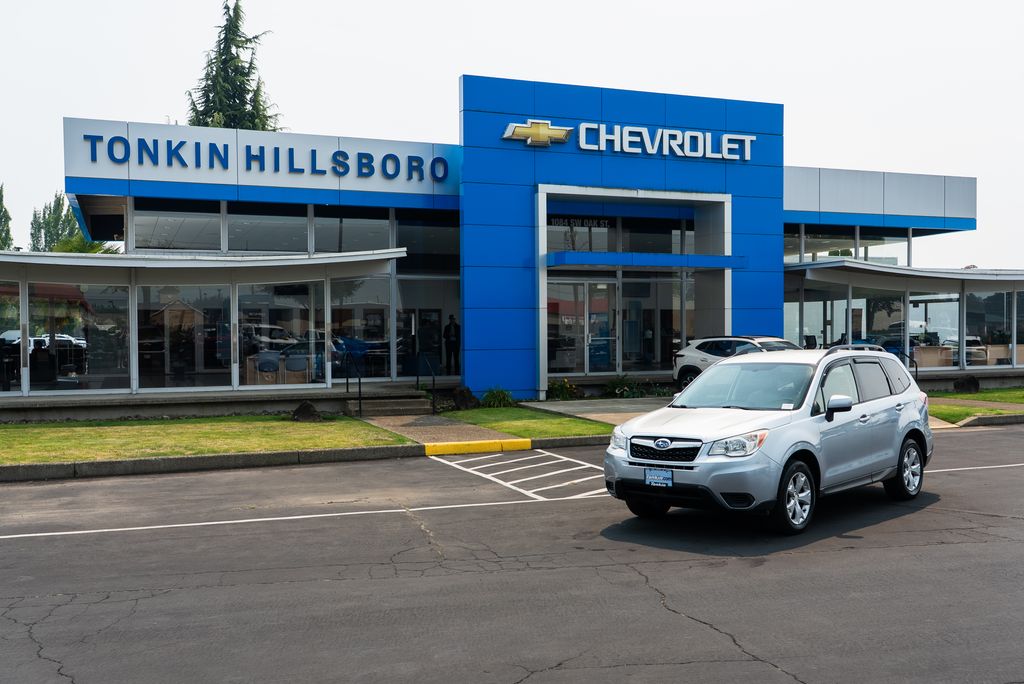 Ice Silver Metallic 2014 Subaru Forester SUV / Crossover All-Wheel Drive 6-Speed Manual