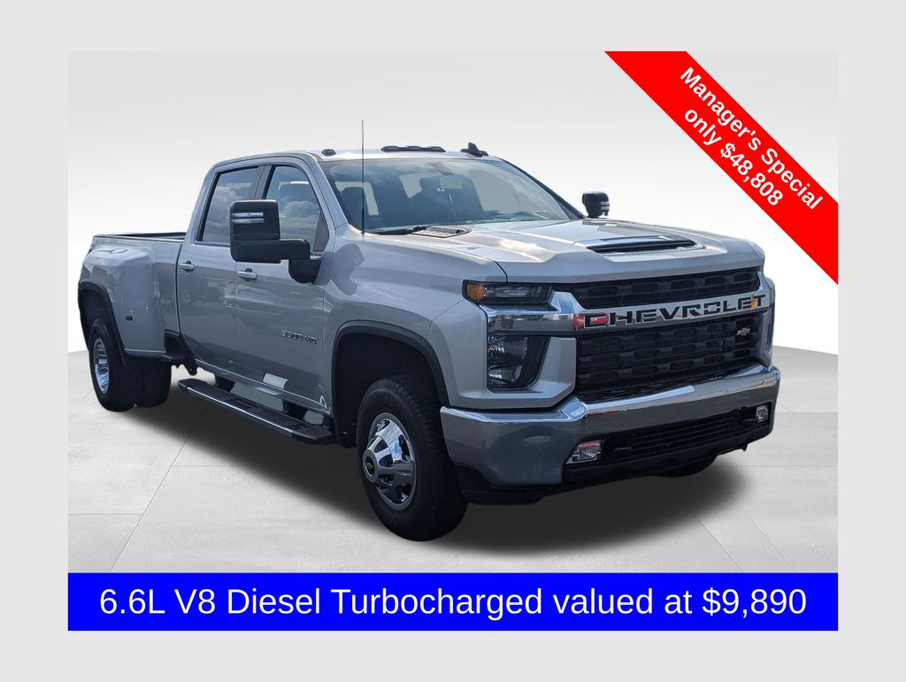 Silver Ice Metallic 2022 Chevrolet Silverado 3500HD Pickup Truck Four-Wheel Drive Automatic
