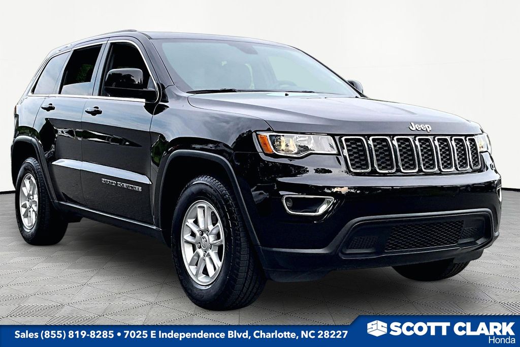 2019 Jeep Grand Cherokee Laredo's photo