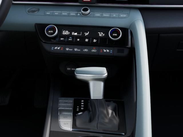 2025 Hyundai Elantra Limited Edition 16