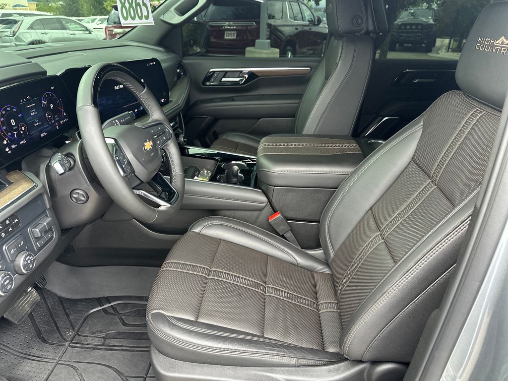 Used 2025 Gray Chevrolet High Country image 18